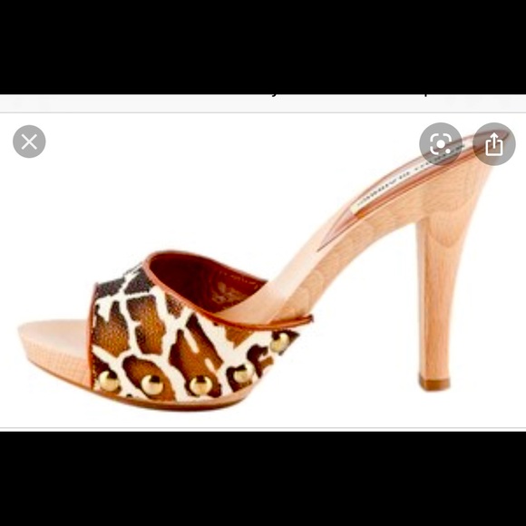 Manolo Blahnik Shoes - Manolo Blahnik “terry” slide sandals size 10